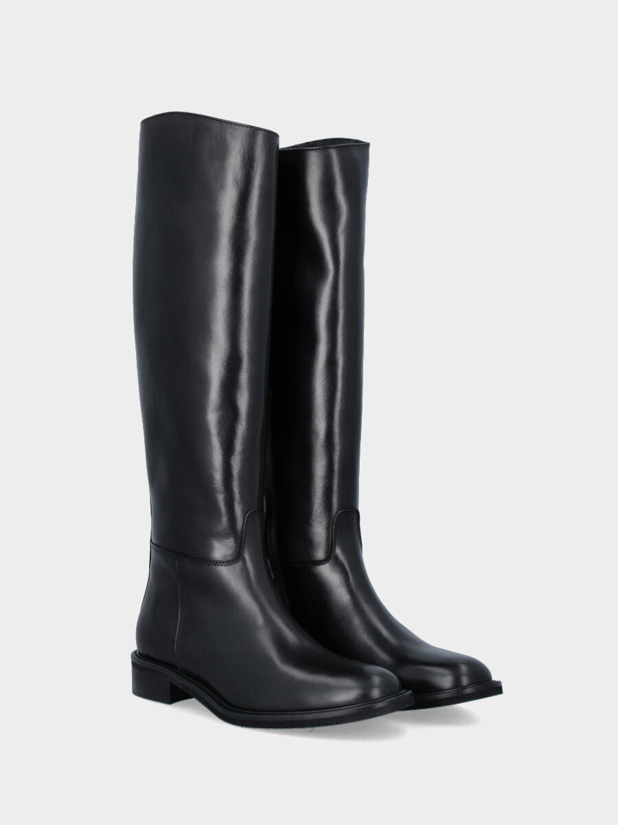 Stivale amazzone in vitello nero con gambale a tubo