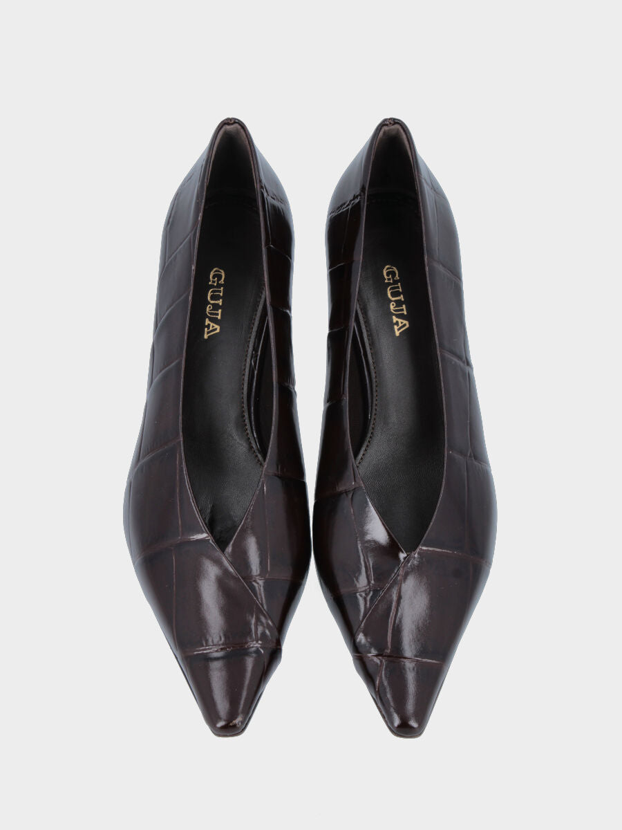 Décolleté in vernice testa di moro coccodrillo stampato con scollatura sovrapposta