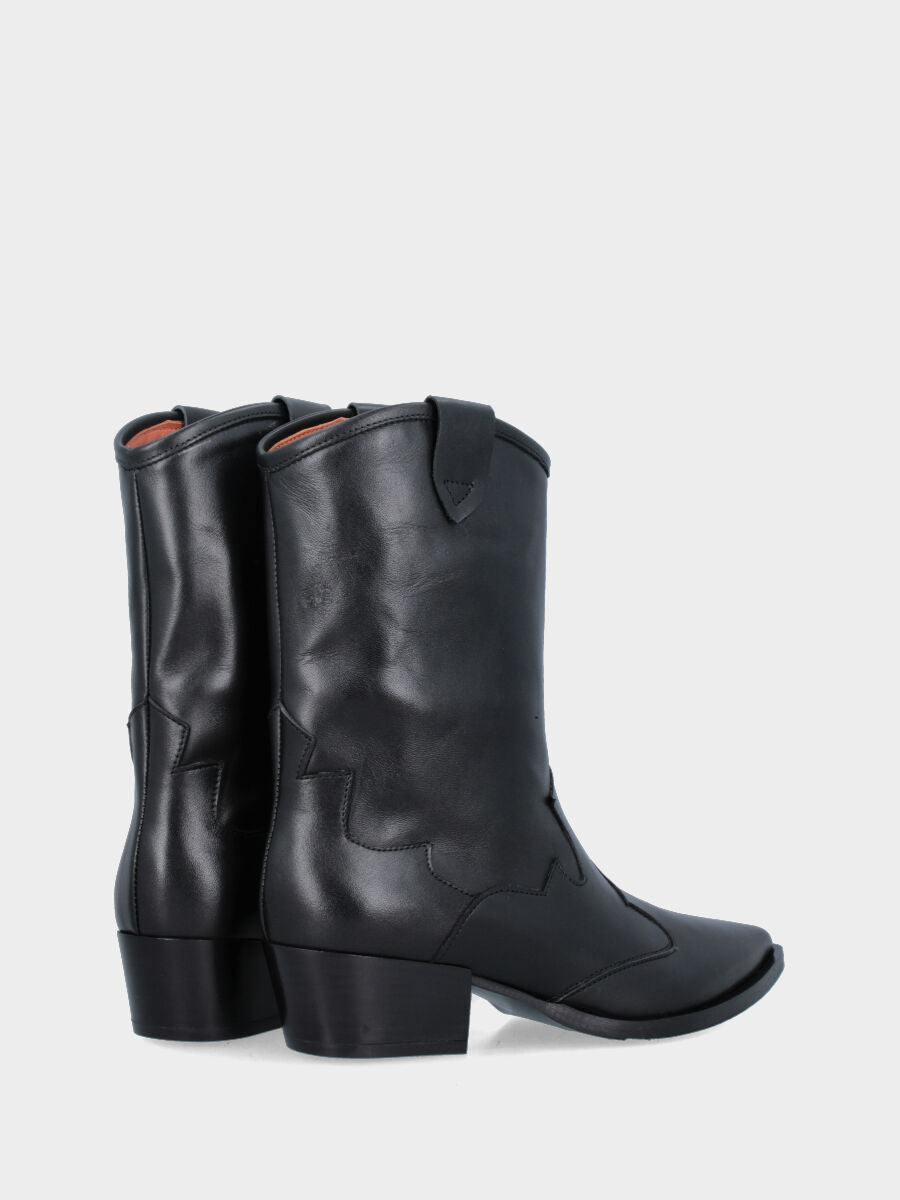Camperos a stivaletto in vitello nero con punta sfilata