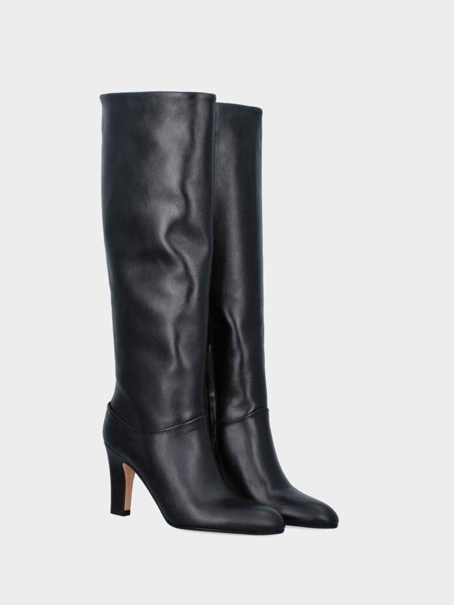 Stivale a tubo in nappa nera con tacco largo e punta tonda