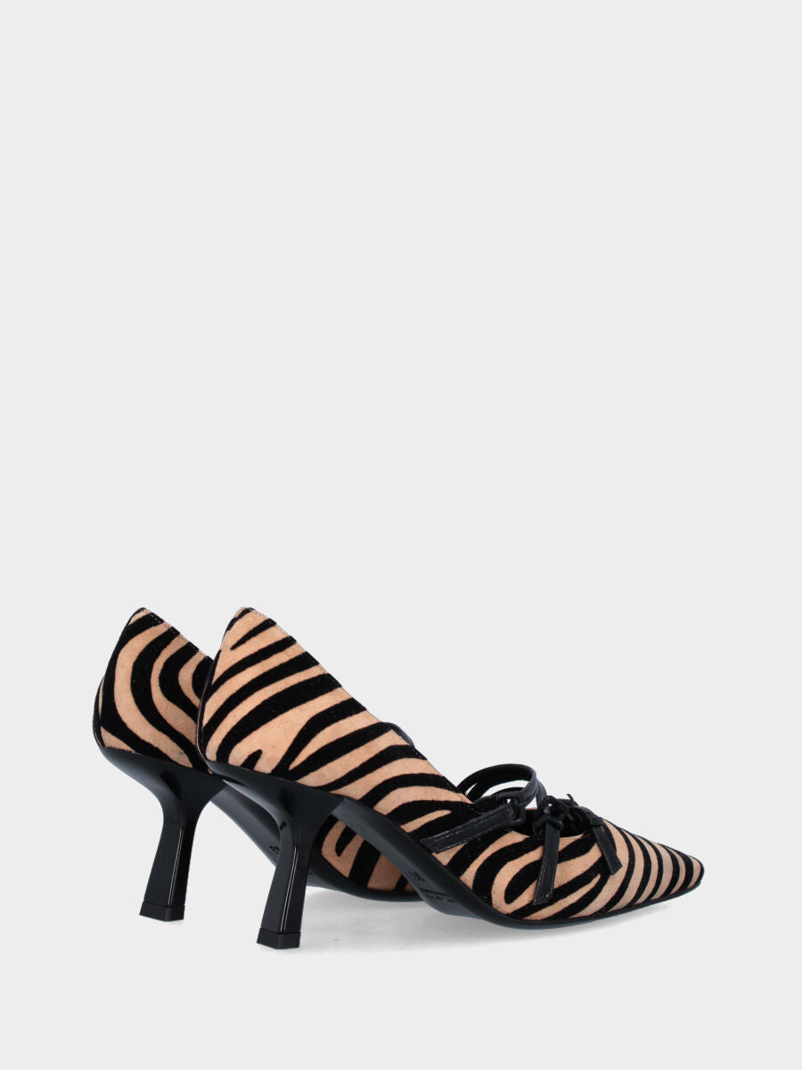 Décolleté in camoscio zebrato con tre cinturini e tacco a calice