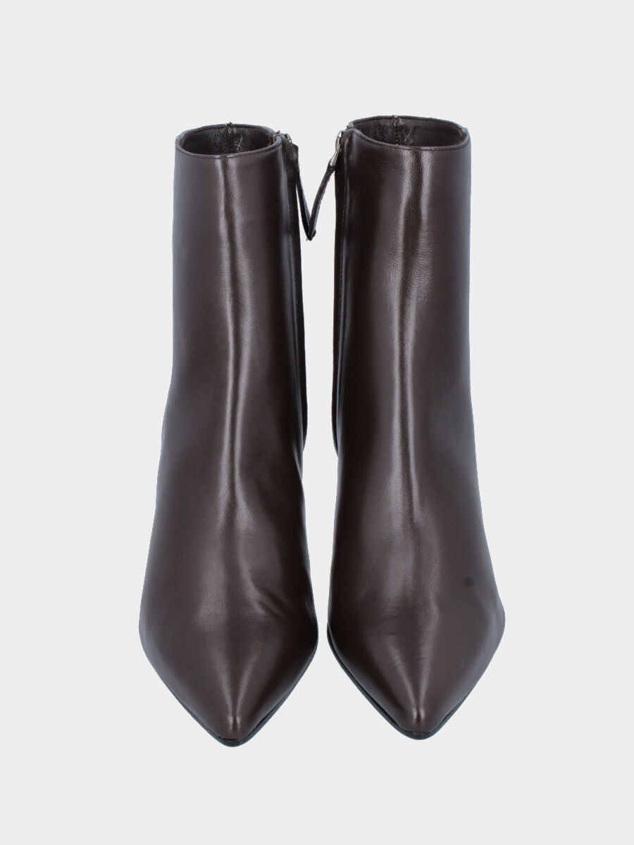 Stivaletto in nappa testa di moro con tacco conico e lavorazione a sacchetto