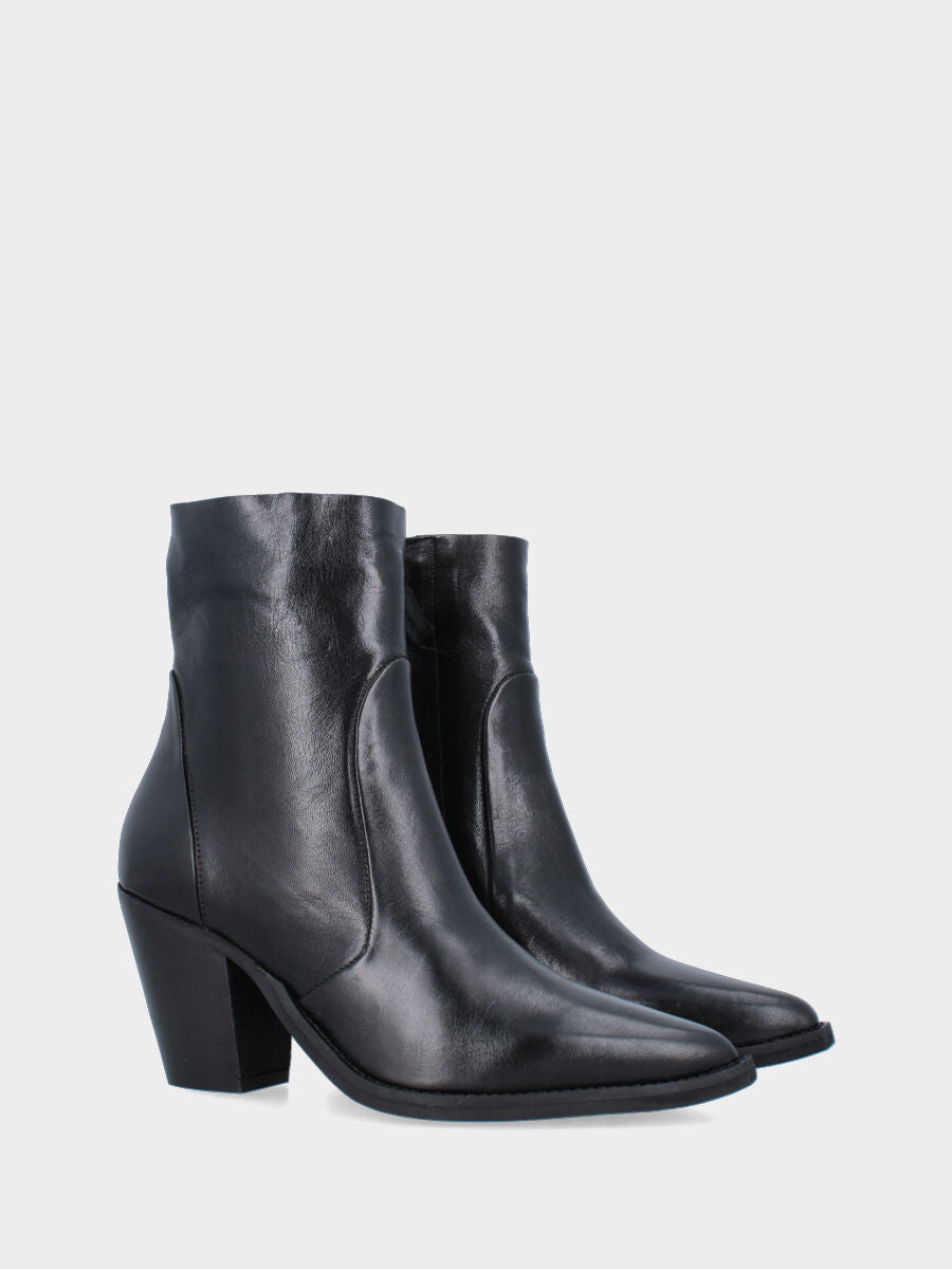 Camperos in vitello nero con tacco monoblocco