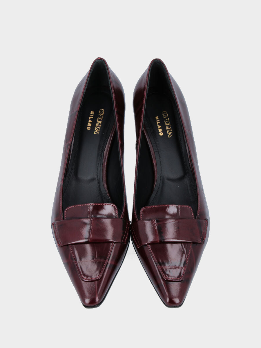 Mocassino in vitello bordeaux stampa coccodrillo con vaschetta cucita