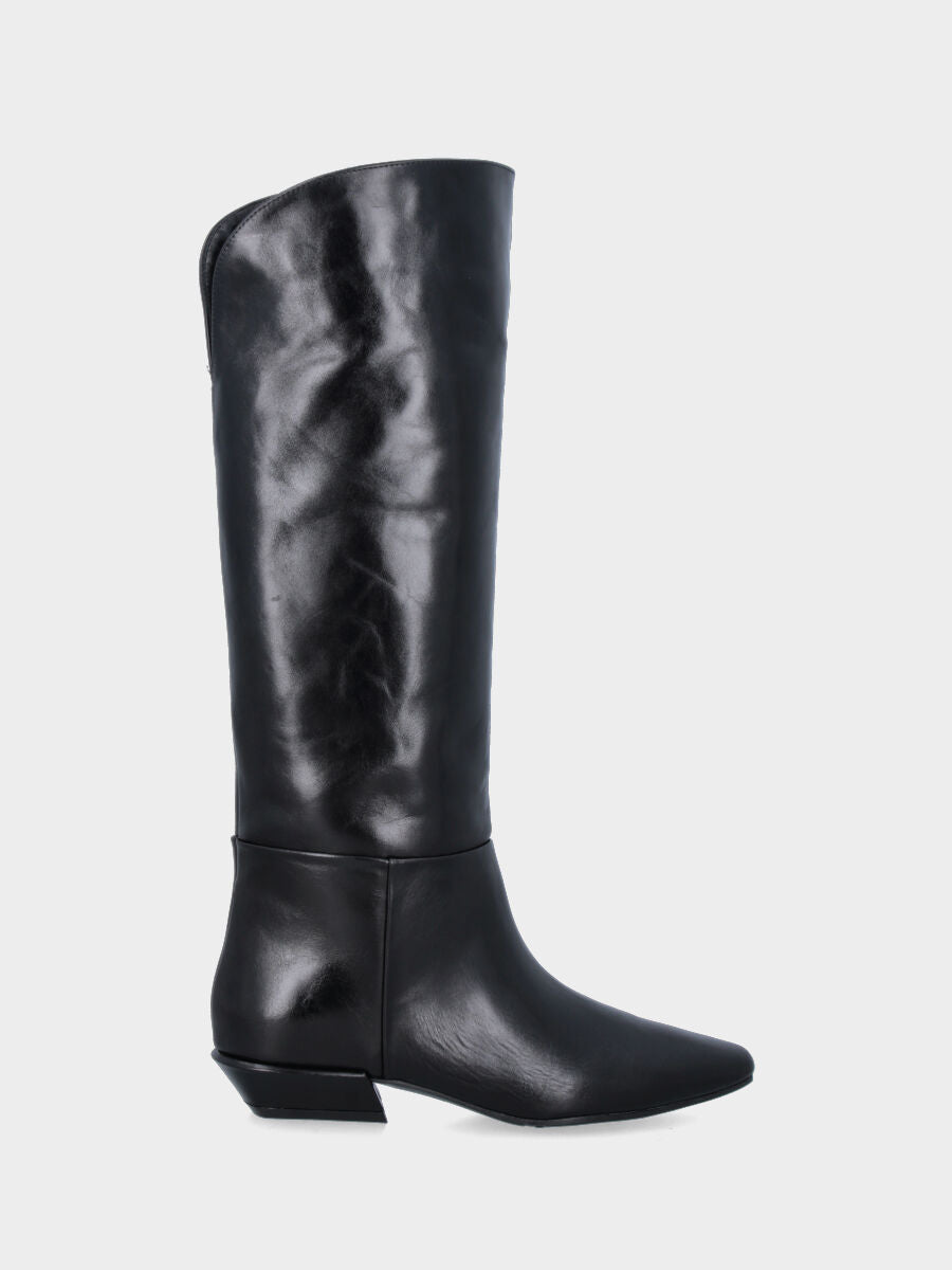 Camperos in vitello nero con punta quadrata e tacco a blocco