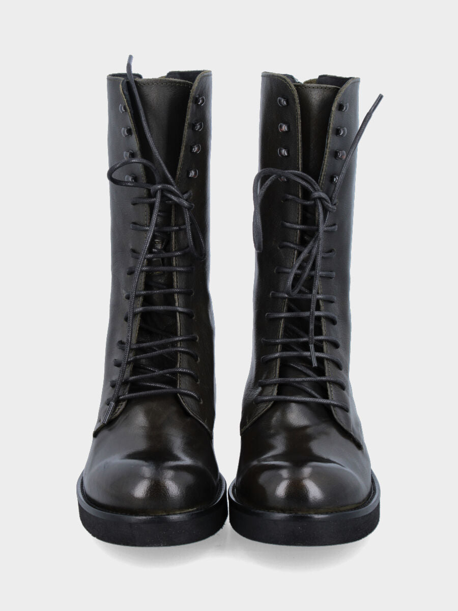 Anfibi in vitello verde con cerniera posteriore e tacco basso