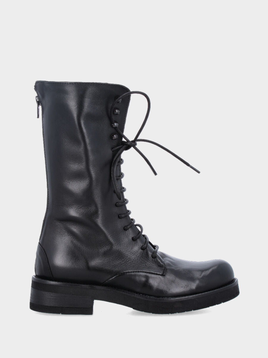 Anfibi in vitello nero con cerniera posteriore e tacco basso