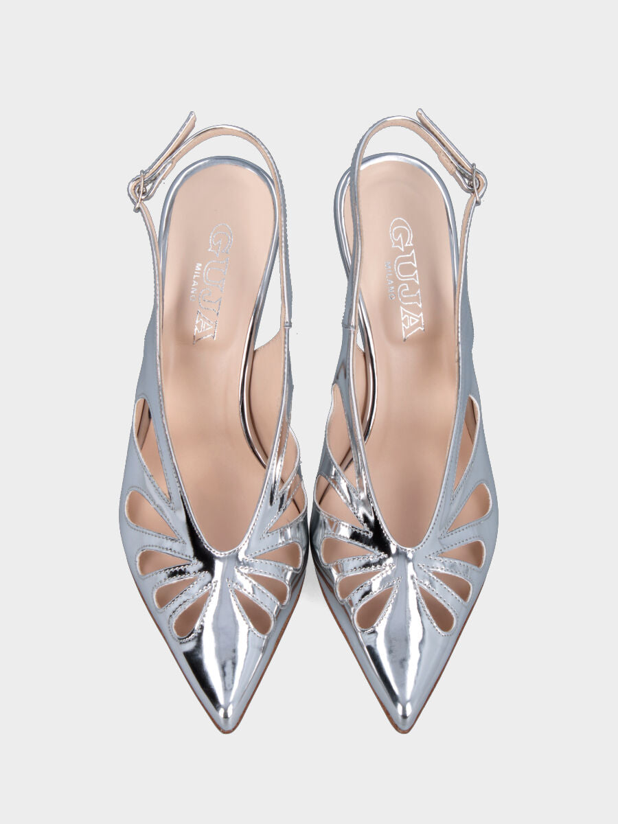 Slingback in laminato argento con tomaia aperta a gocce