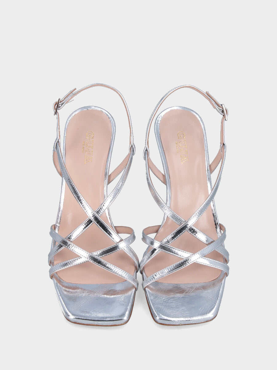 Sandalo in laminato argento con listini incrociati