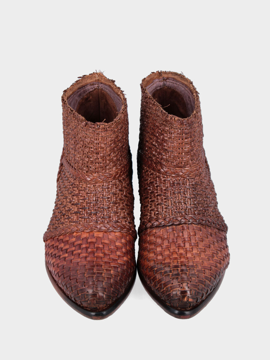 Camperos a stivaletto in vitello color cuoio con fasce intrecciate