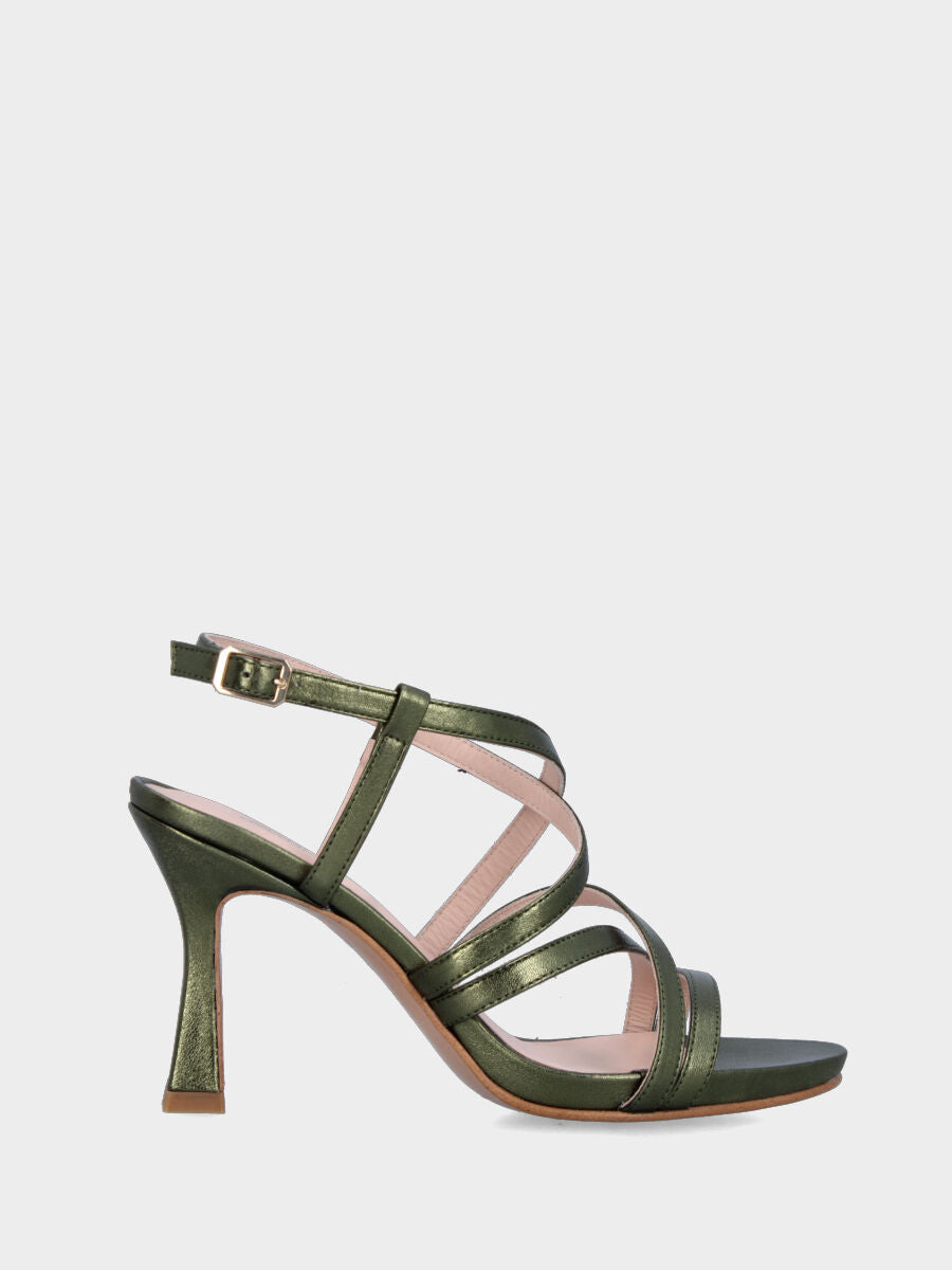 Sandalo in laminato verde con plateau, listini incrociati e tacco a calice