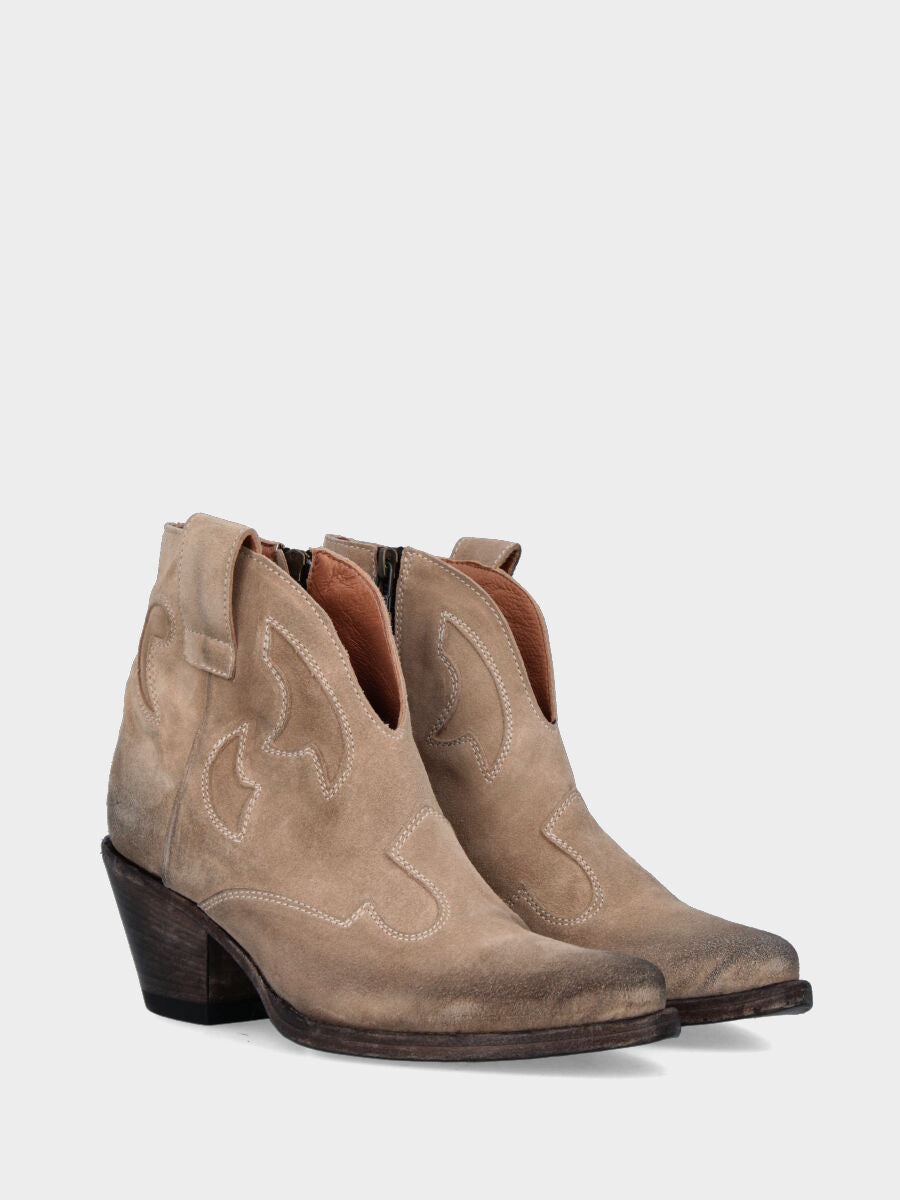 Camperos a tronchetto con cerniera, intagli e tacco 60 mm