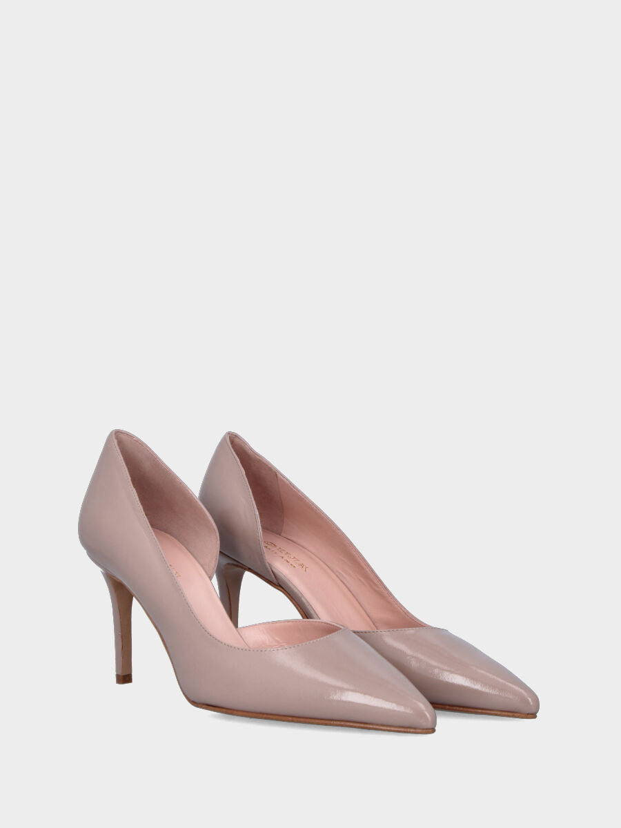 Décolleté in verlux beige con tacco a calice 80 mm e scollo asimmetrico