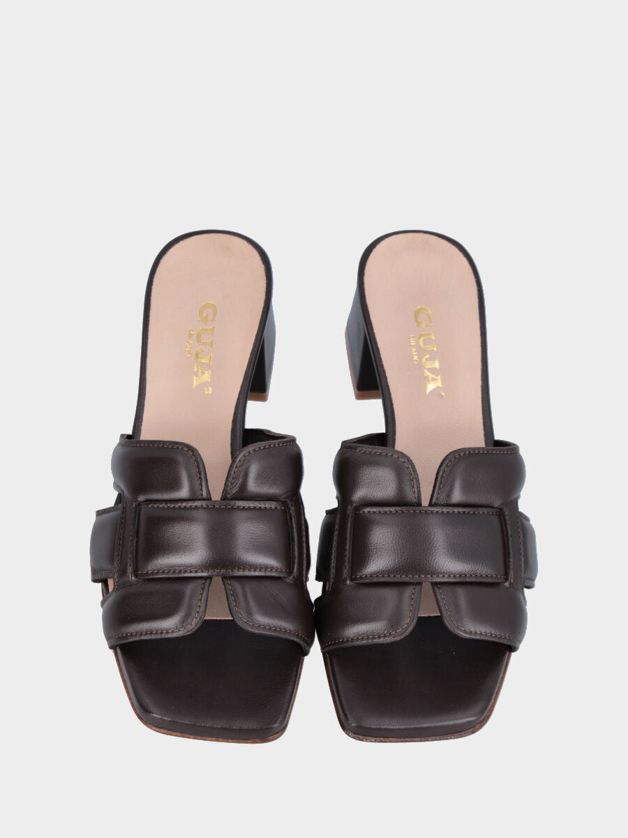 Ciabattina in nappa testa di moro con fascette bombate e tacco largo