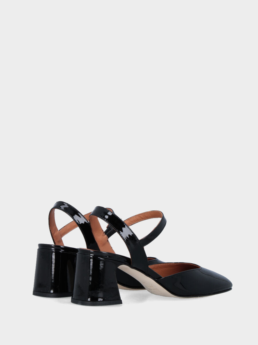 Slingback in vernice nera con punta quadrata e cinturino elasticizzato