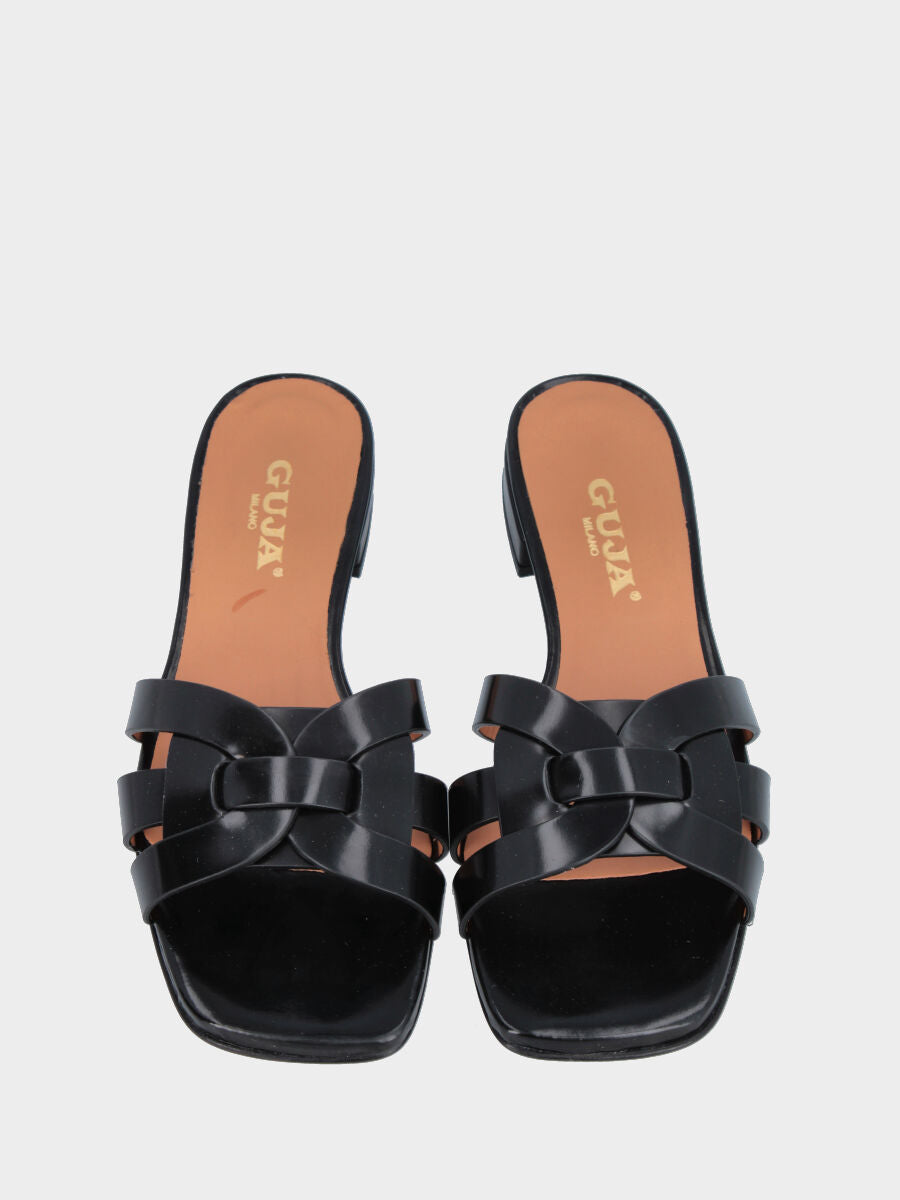 Ciabattina in vitello nero con listini geometrici