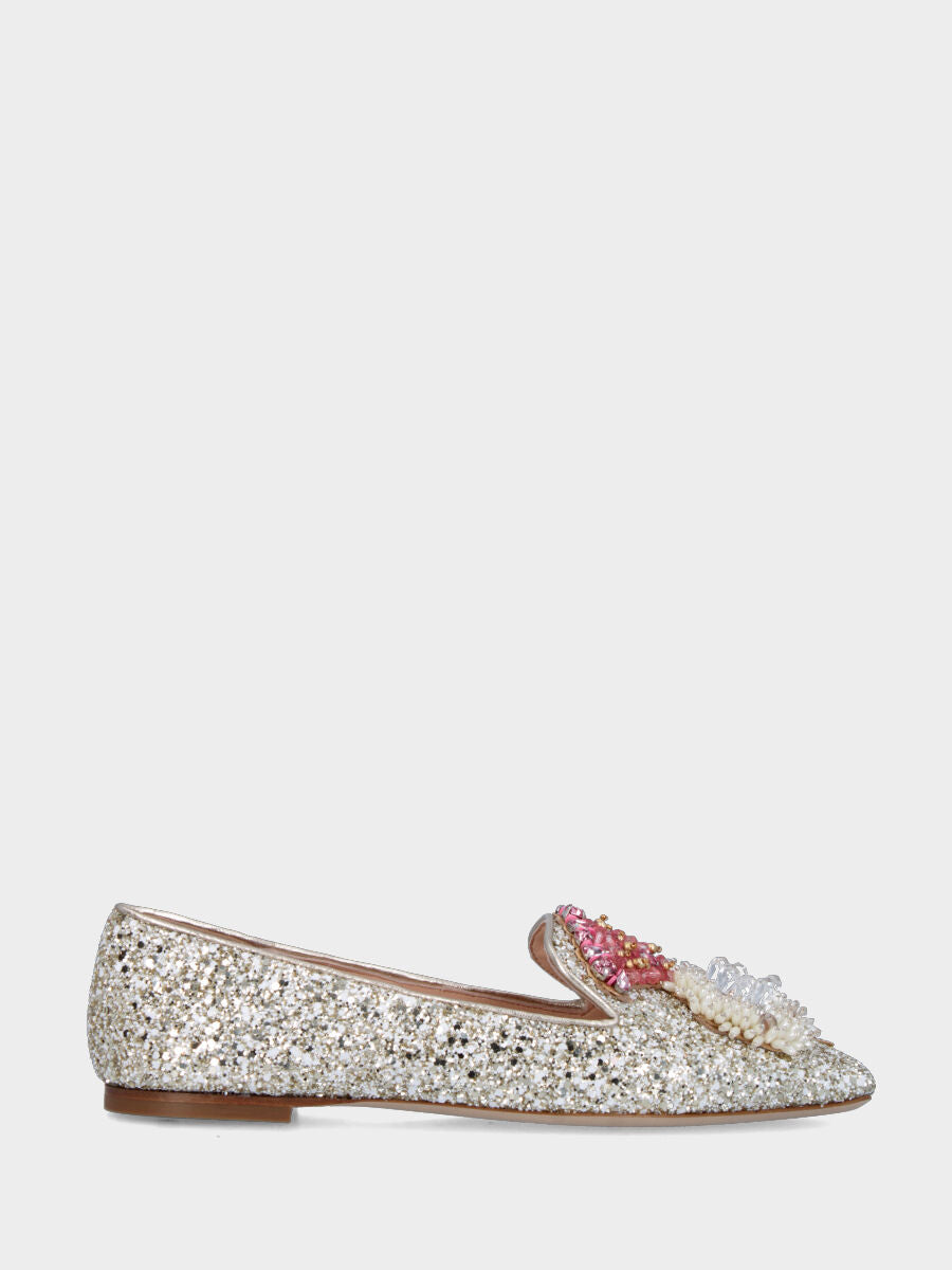 Ballerina con glitter platino e applicazioni ornamentali sulla pianta