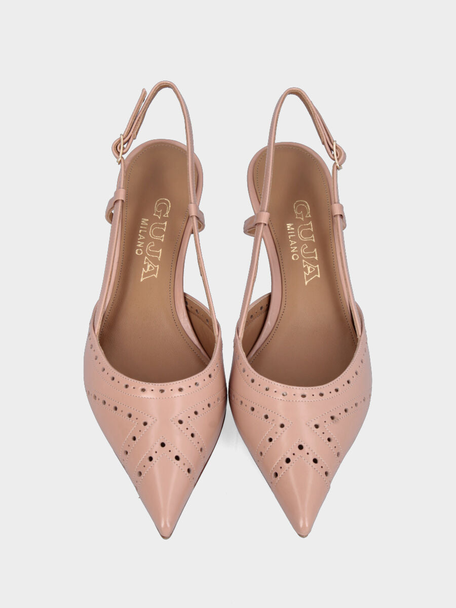 Slingback in capretto beige con tacco sottile a calice