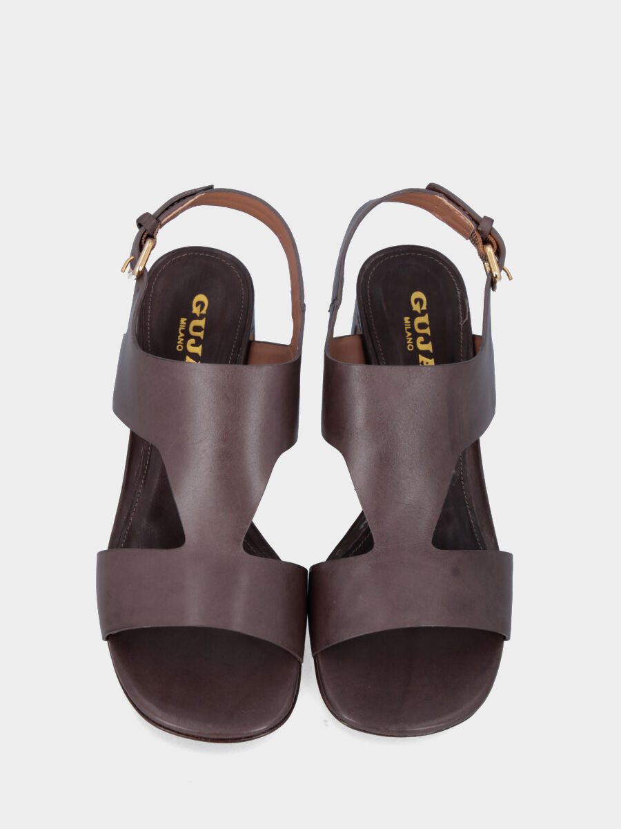 stivaletto tacco 90mm largo con plateau di 40mm, punta quadrata stondata, con bordatura lungo la vaschetta e cerniera lato interno, suola in cuoio