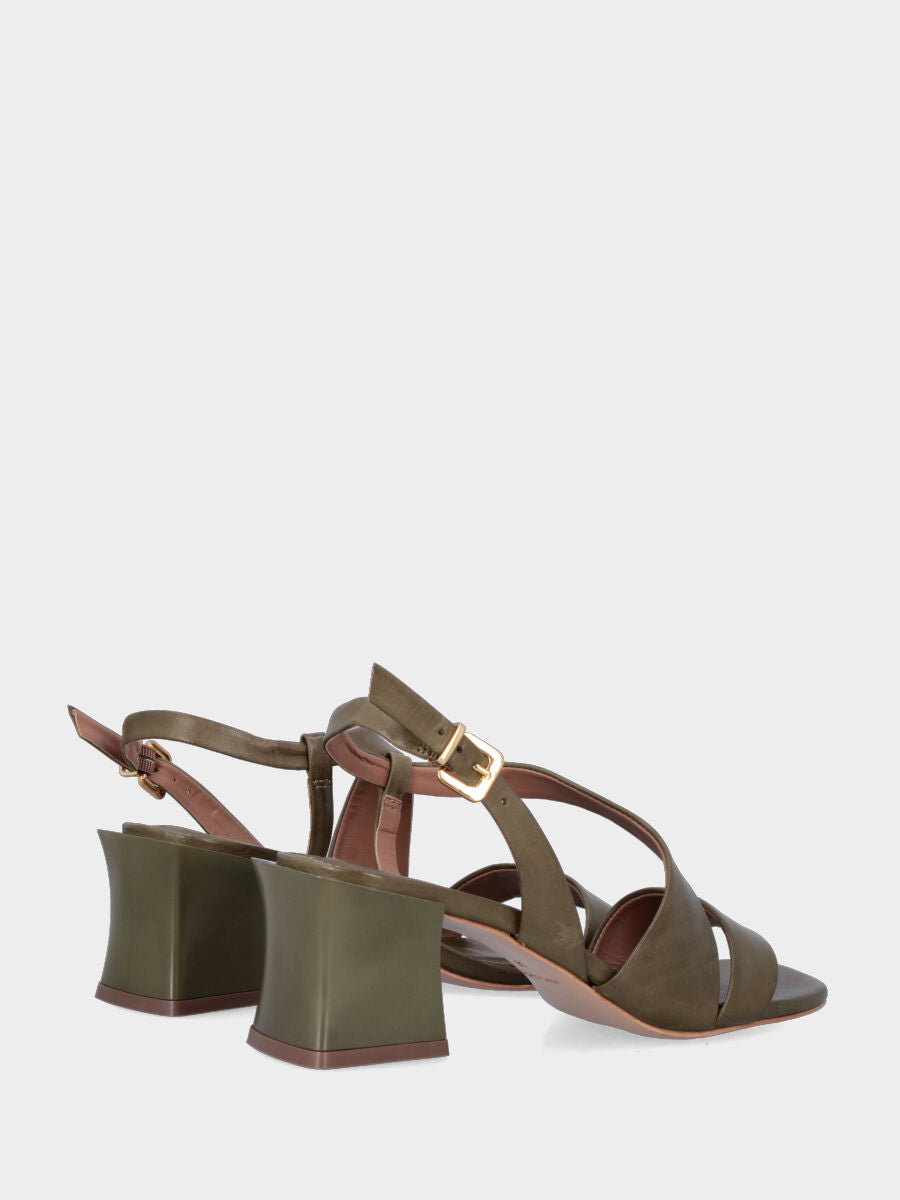 Sandalo in vitello verde oliva con fasce asimmetriche