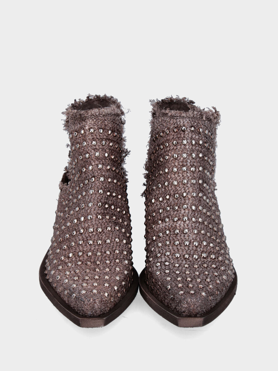 Camperos in rafia testa di moro con borchie e aperture laterali