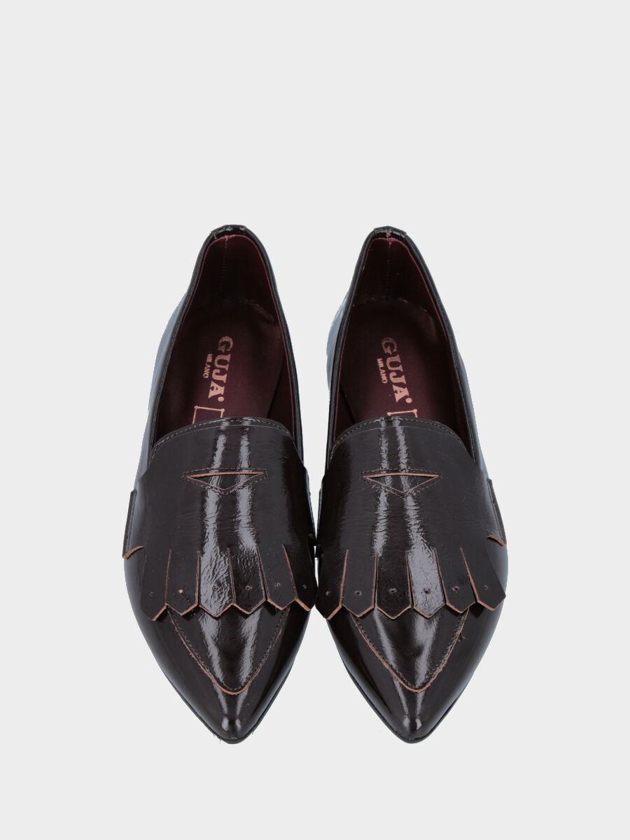 Mocassino in vernice mogano con frangia e mascherina a bocca di leone