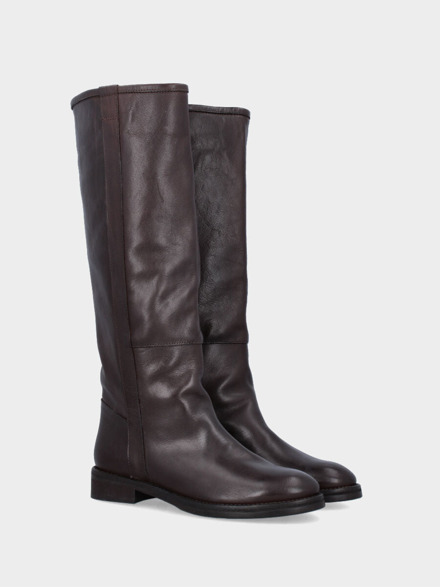 Stivale in vitello testa di moro con fascetta laterale e suola in cuoio e gomma