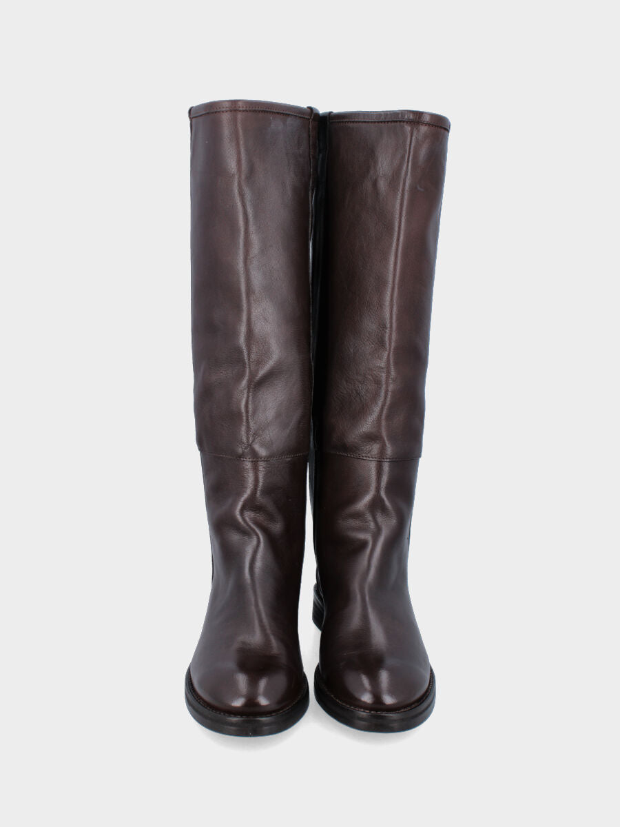 Stivale in vitello testa di moro con fascetta laterale e suola in cuoio e gomma