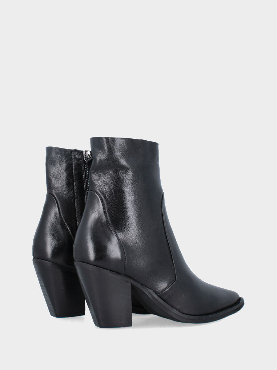 Camperos in vitello nero con tacco monoblocco