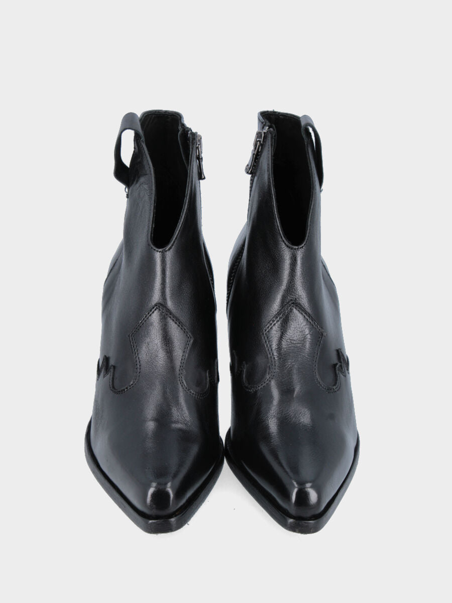 Camperos a stivaletto in vitello nero con puntale fiammato