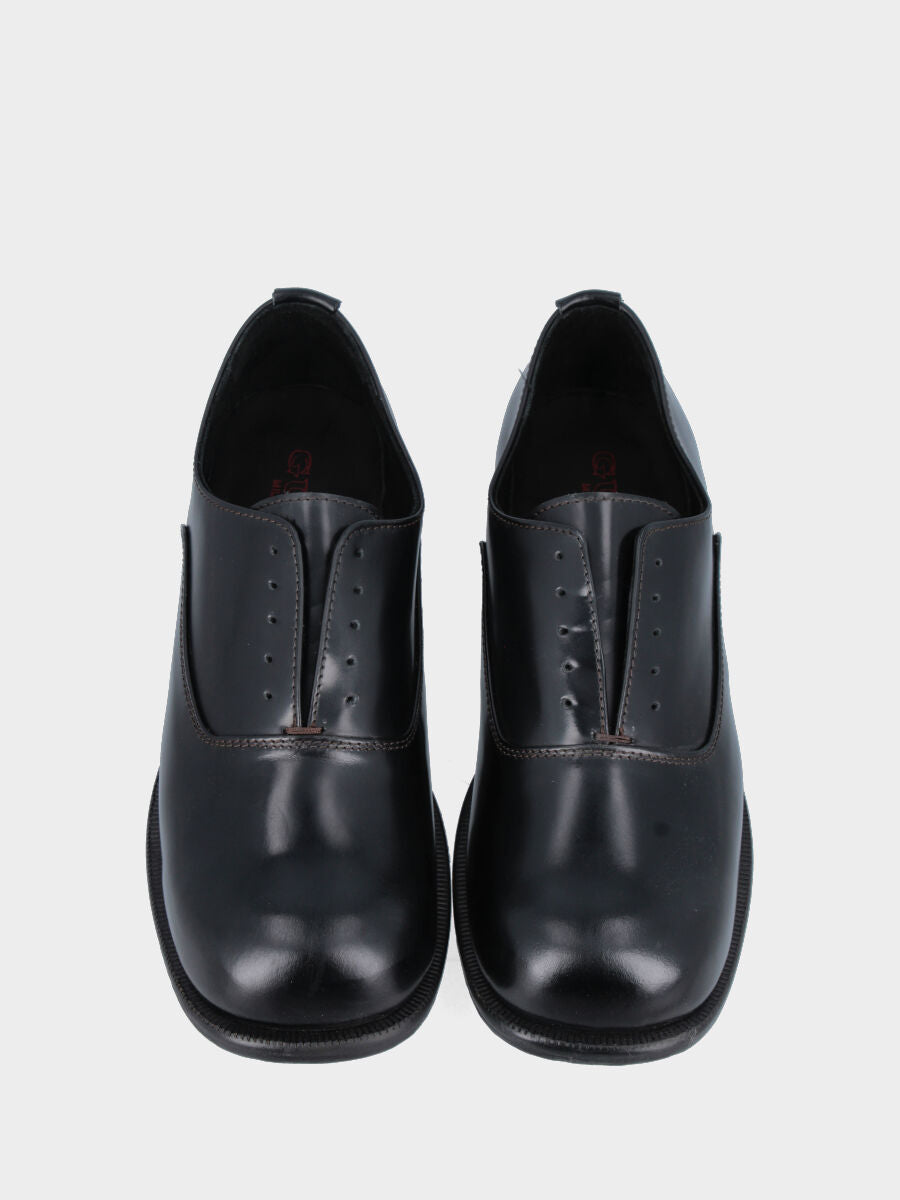 Francesina in vitello abrasivato nero con suola mista cuoio e gomma