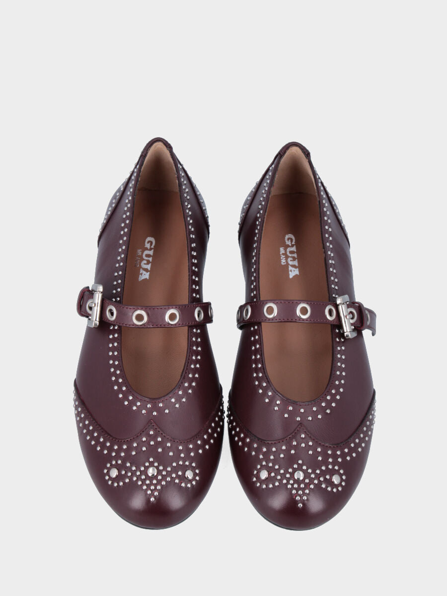 Ballerina Mary Jane in nappa bordeaux lavorata a sacchetto e borchie tonde