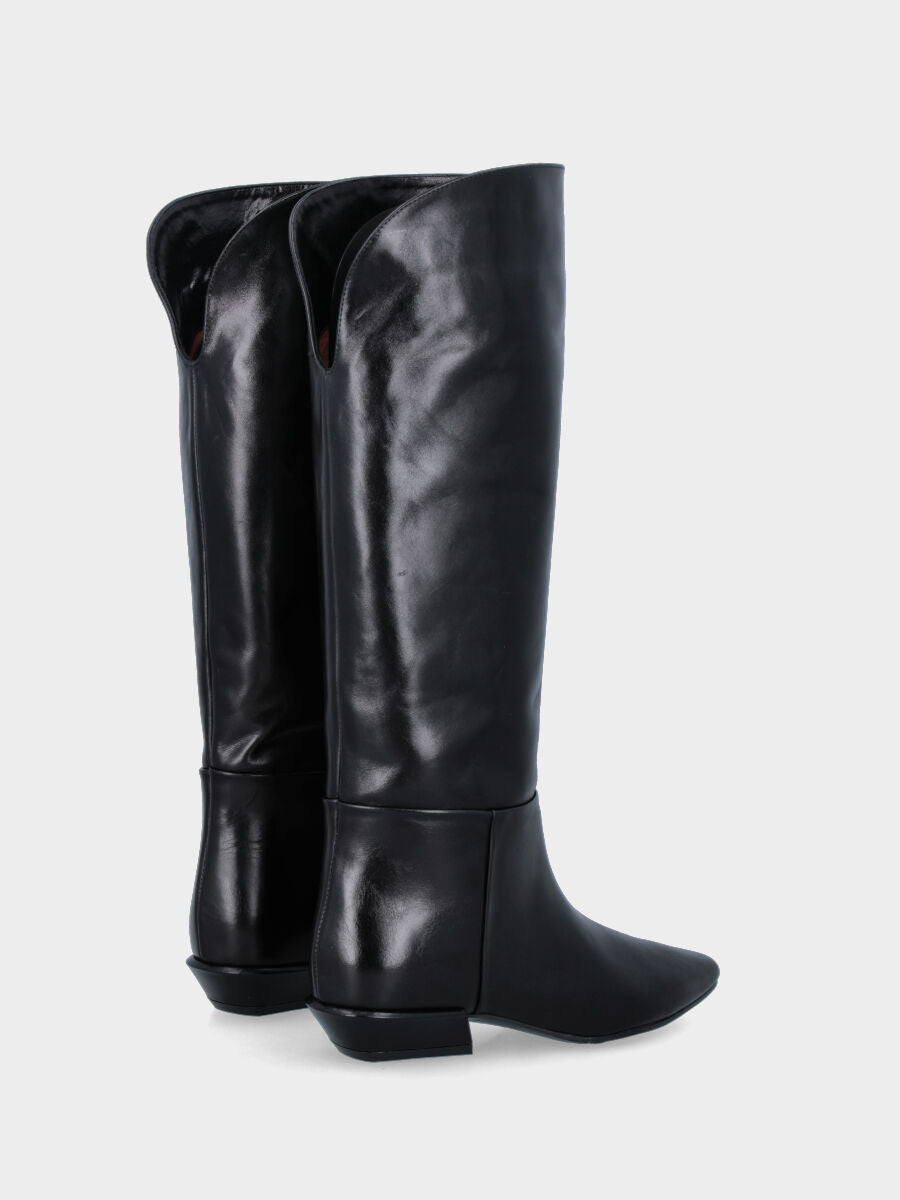 Camperos in vitello nero con punta quadrata e tacco a blocco