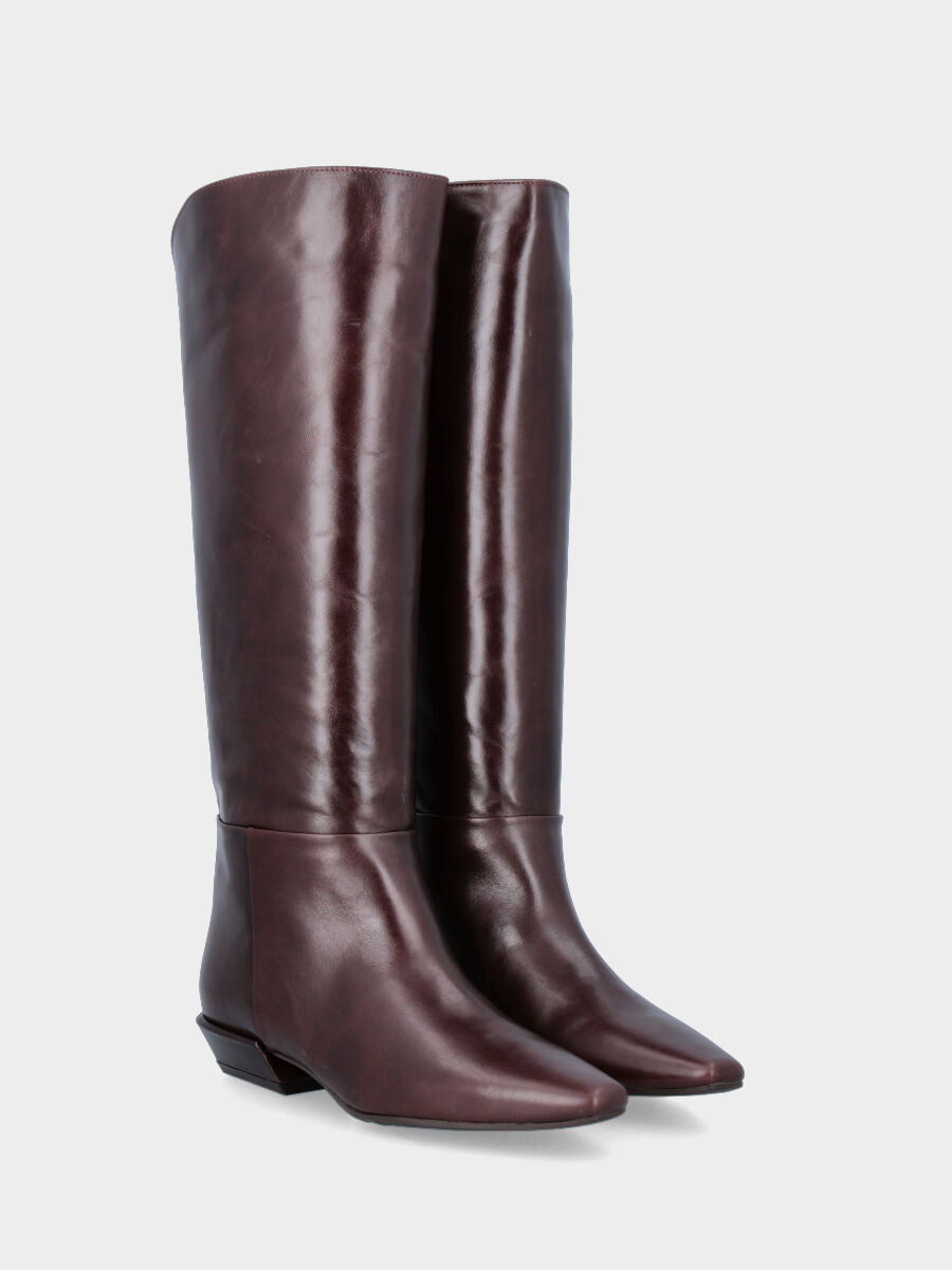 Camperos in vitello testa di moro con punta quadrata e tacco a blocco