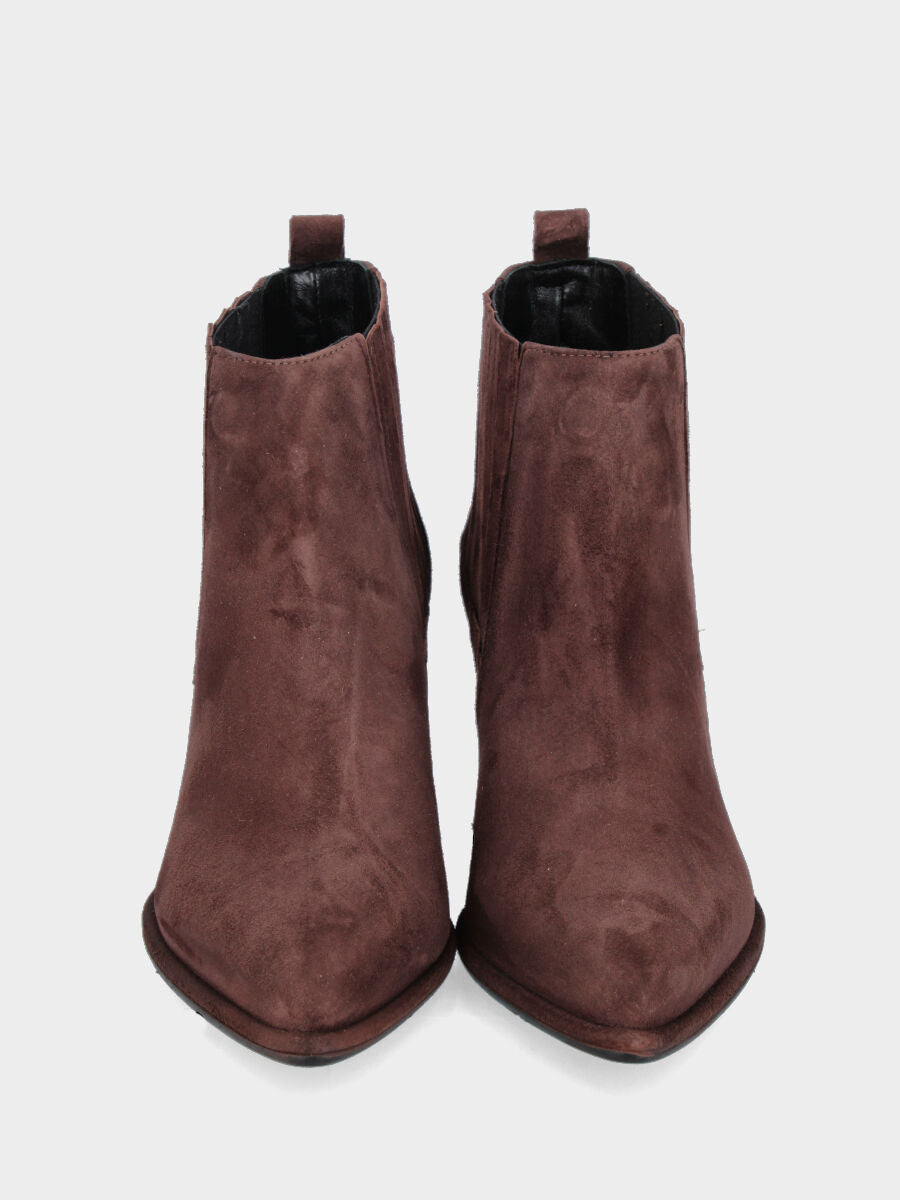 Beatles in camoscio testa di moro con tacco a blocco e punta sfilata