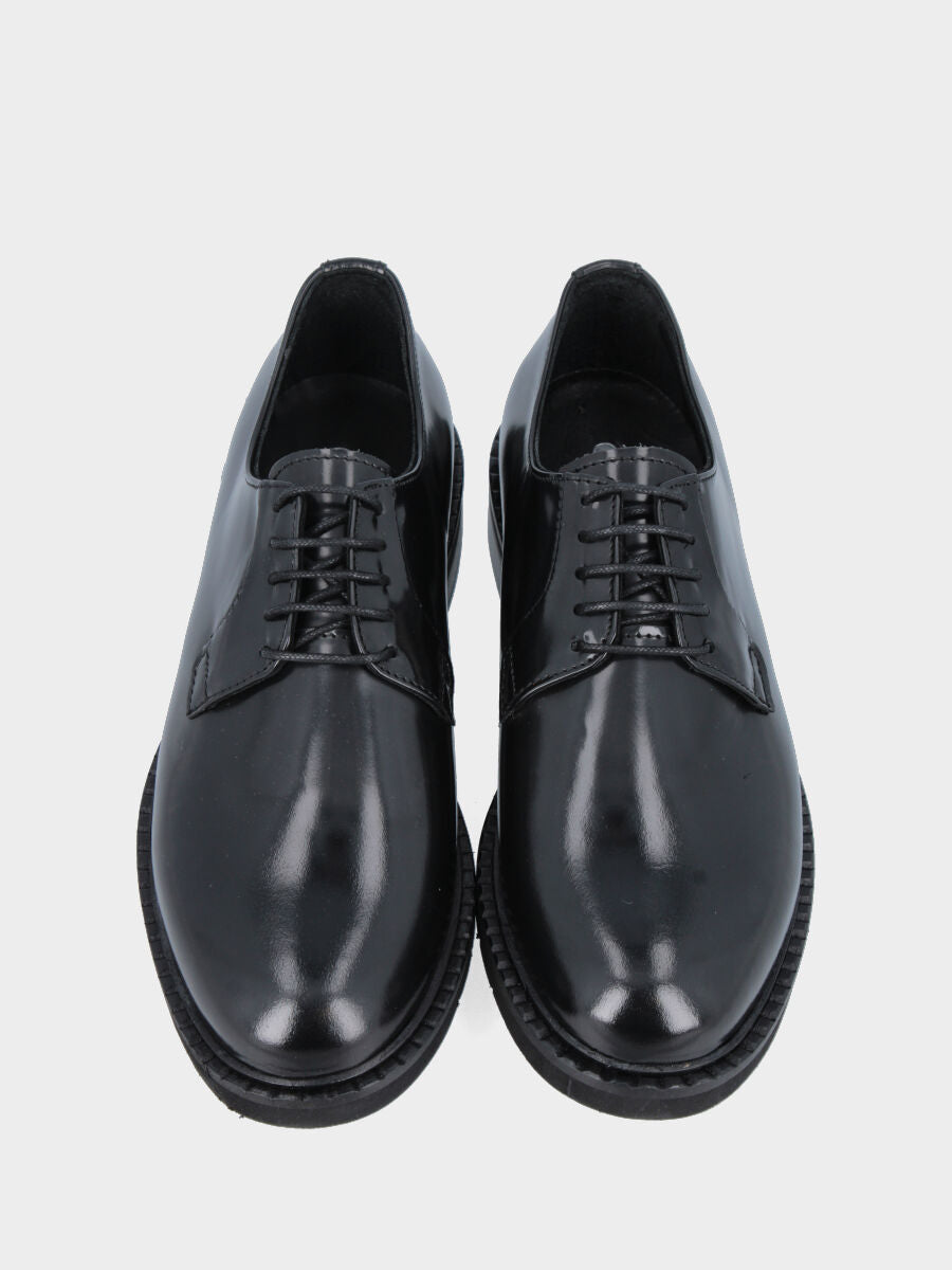 Derby liscio in vitello abrasivato nero con punta tonda