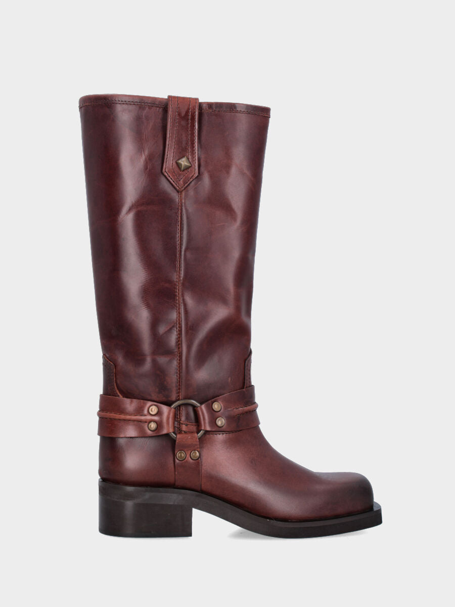 Camperos a stivale in vitello marrone con cavigliera e punta quadrata