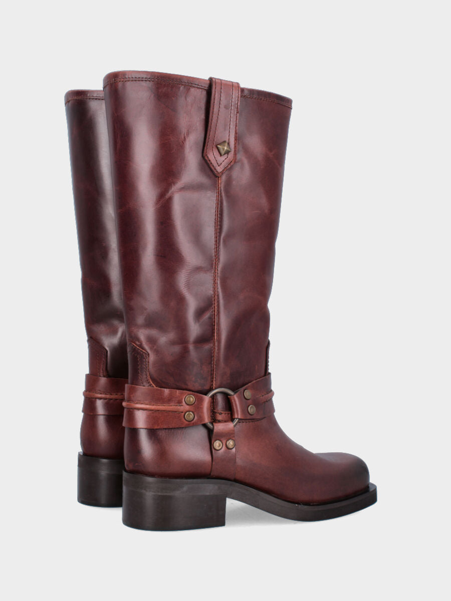 Camperos a stivale in vitello marrone con cavigliera e punta quadrata