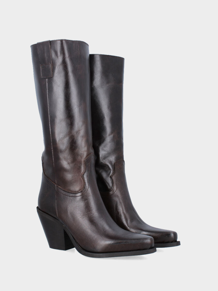 Camperos a stivale in vitello testa di moro con tacco conico