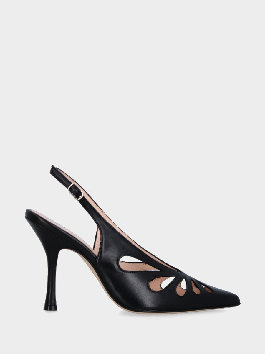 Slingback in nappa nera con tomaia aperta a gocce