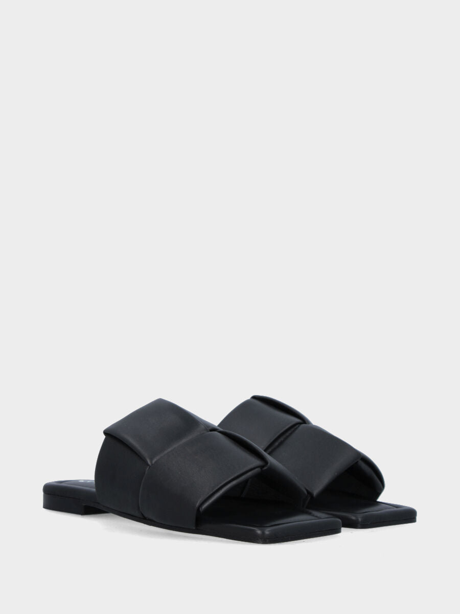 Ciabattina flat in nappa nera con fasce incrociate