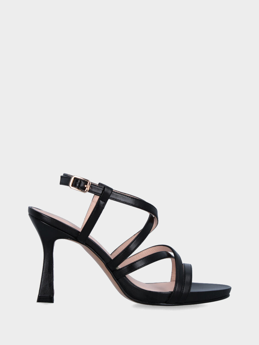 Sandalo in nappa nera con plateau, listini incrociati e tacco a calice