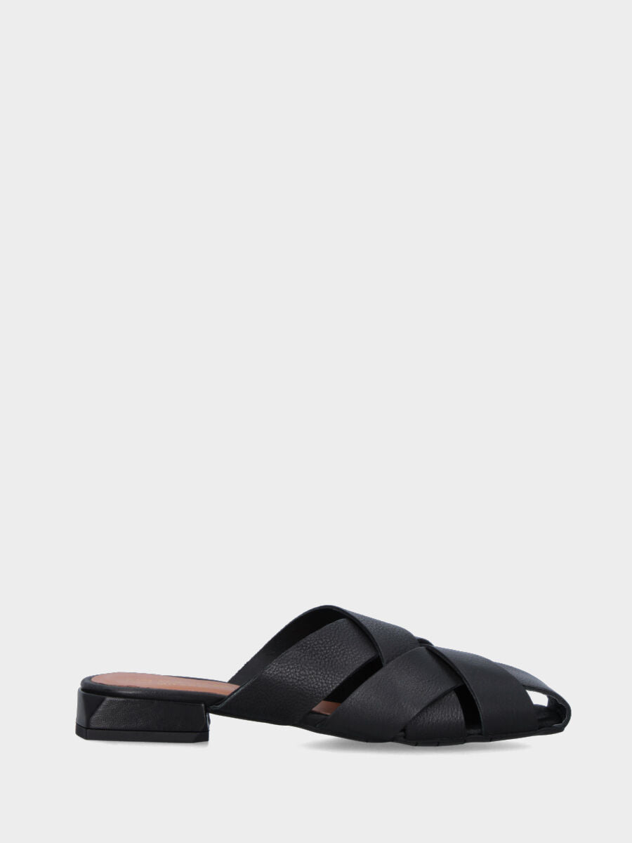 Ciabattina in vitello nero con fasce intrecciate in pianta