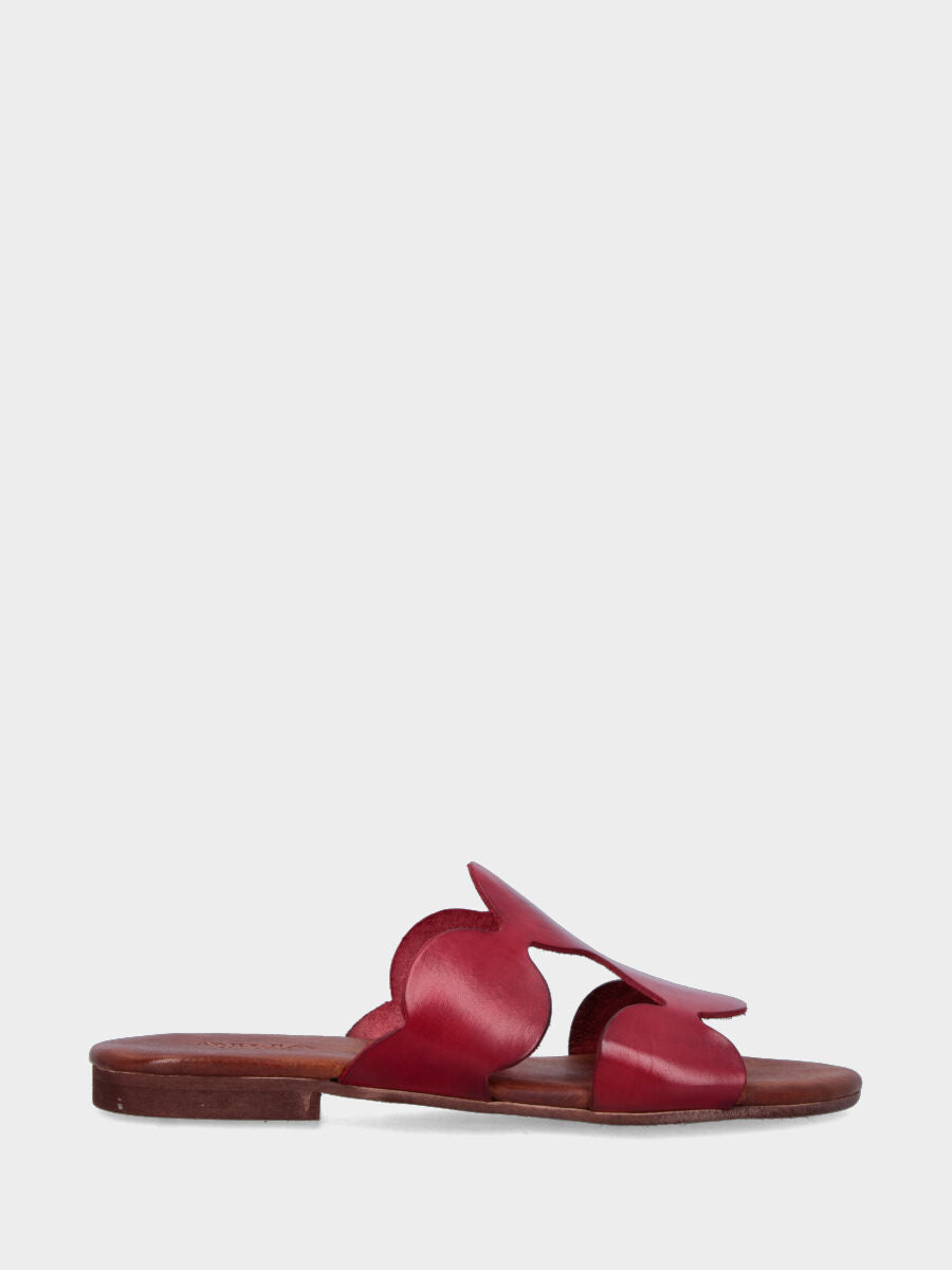 Ciabattine in vitello rosso con ovali decorativi