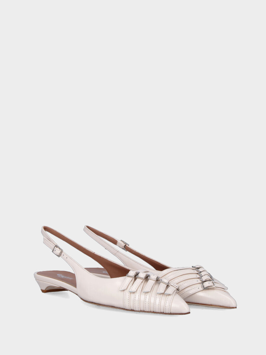 Slingback in verlux bianco latte con cinturini in pianta e tacco semi zeppa