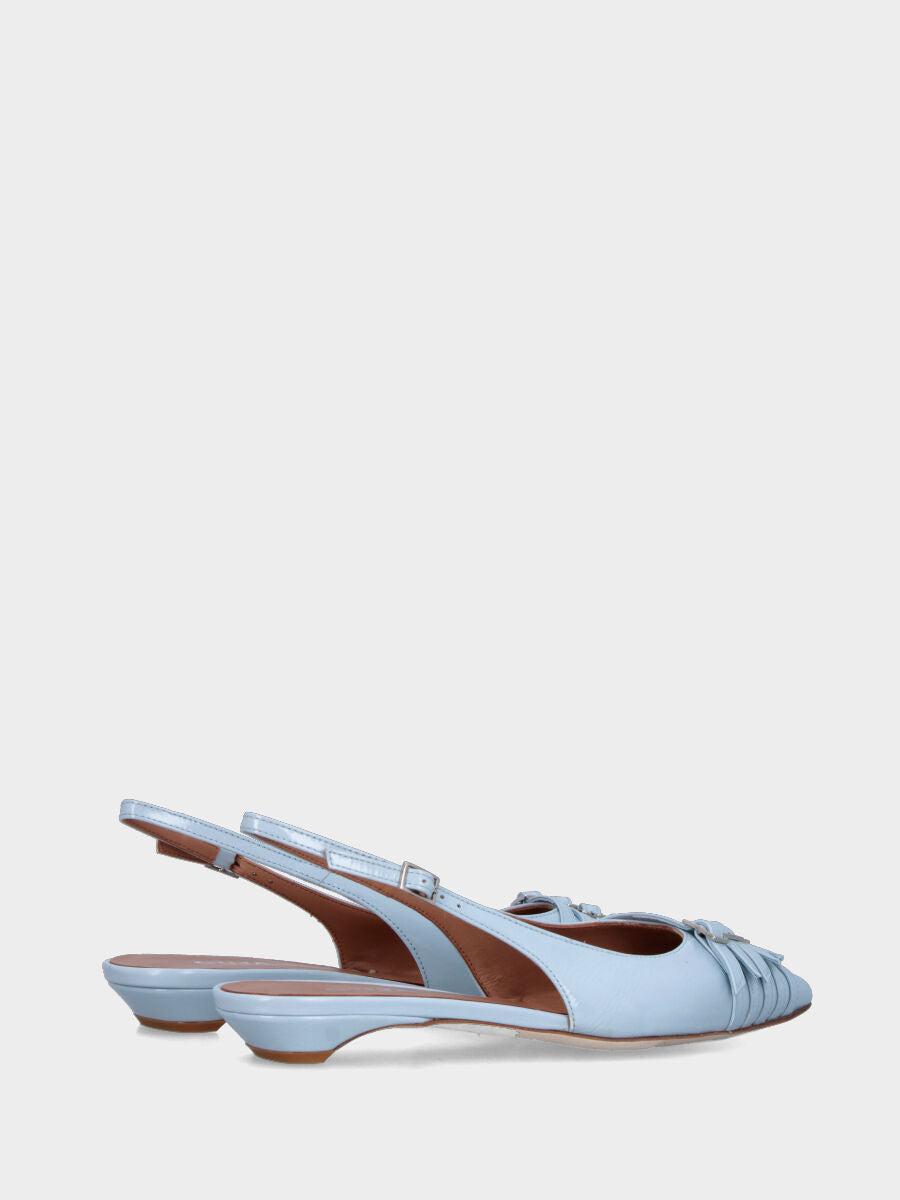 Slingback in verlux celeste con cinturini in pianta e tacco semi zeppa