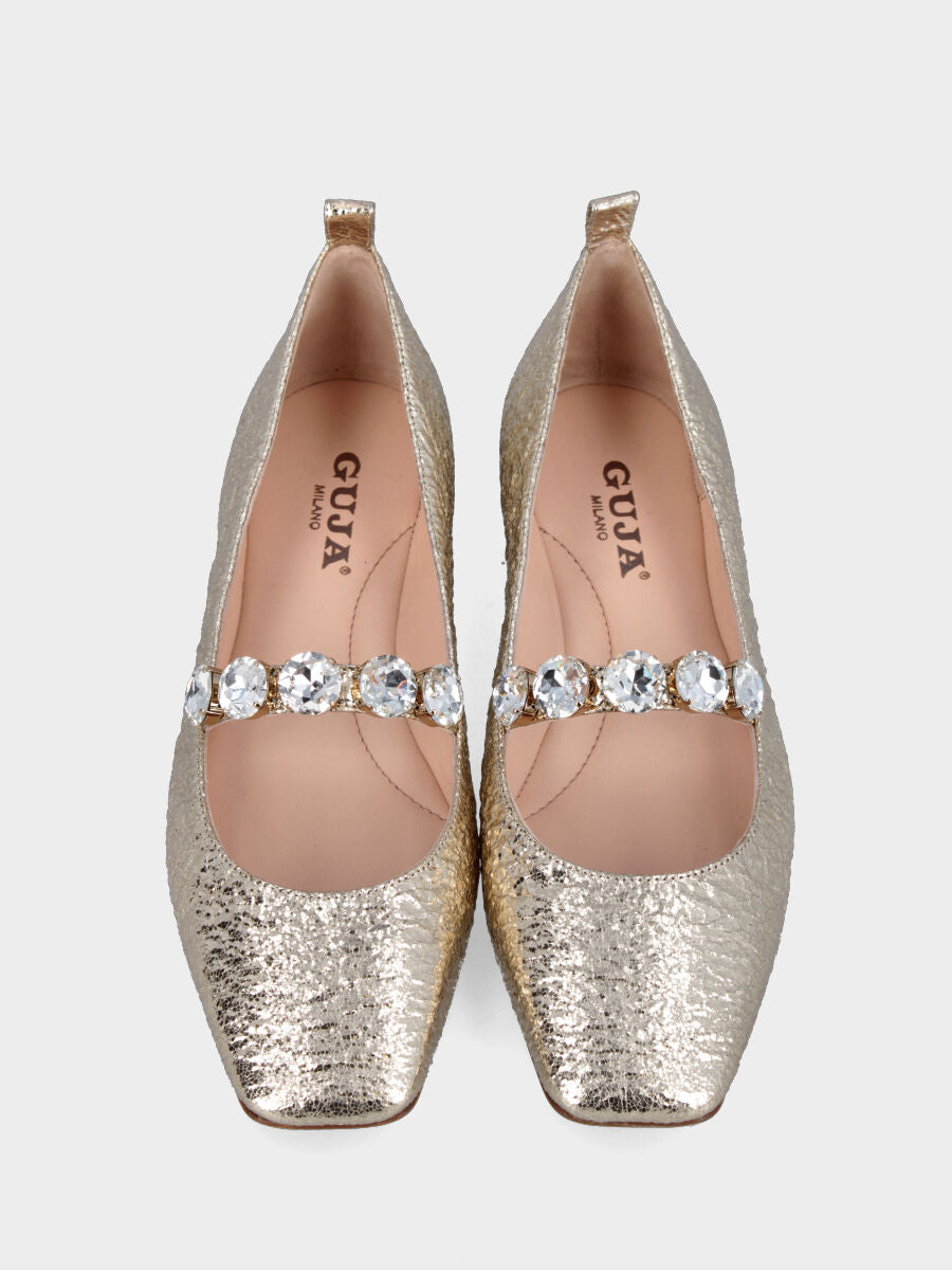 Ballerina in laminato oro con cinturino decorato con cristalli