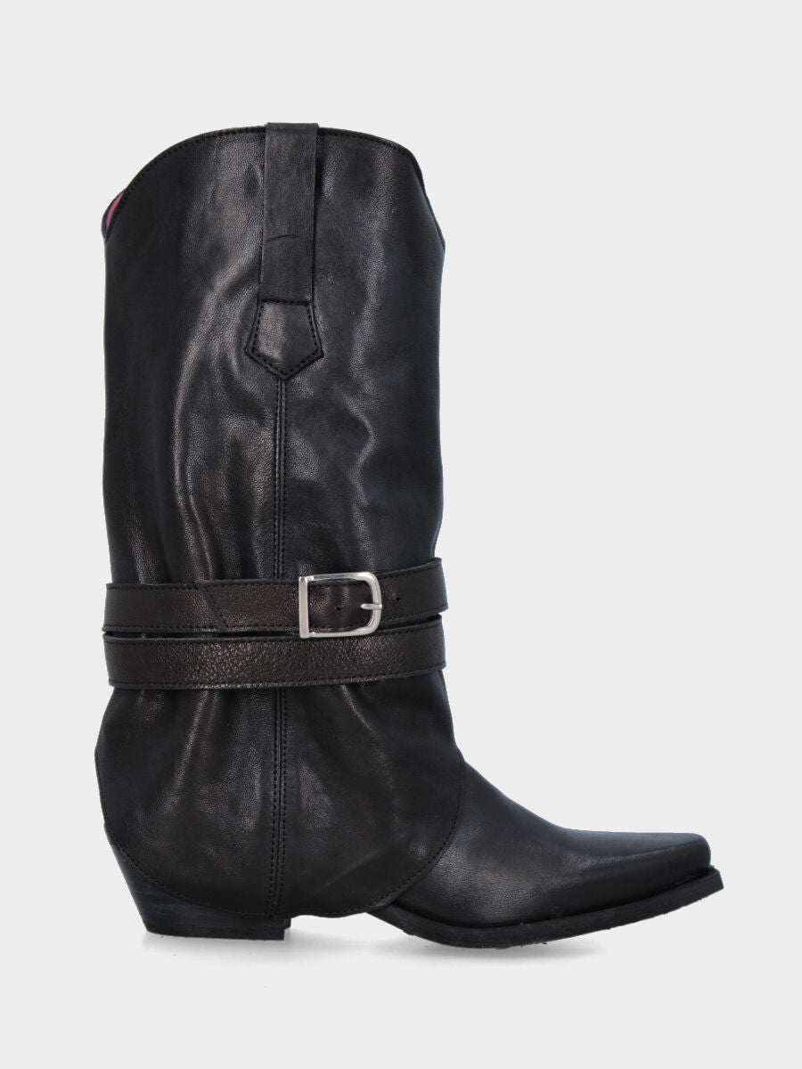 Camperos in bufalo nero con risvolto e punta sfilata